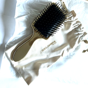 D&G The One Hair Brush GWP - Beauty Affairs1